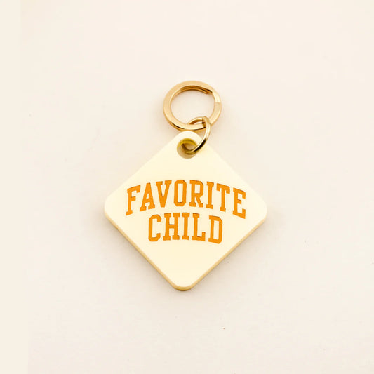 Médaille Favorite Child – Freshwater Curated Goods